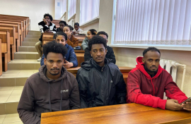 Студенты из Эритреи на собрании